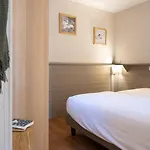 6 Personnes, Balcon, Piscine, Aux Pieds Apartment *