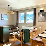Apartment 6 Personnes, Balcon, Piscine, Aux Pieds