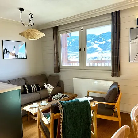 6 8 Personnes, Balcon Vue Montagne, Aux Pieds *