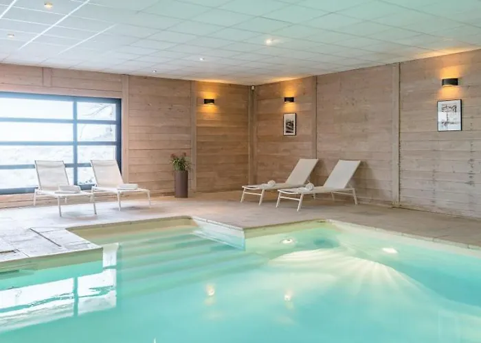 Apartman 6 Personnes, Balcon, Piscine, Aux Pieds