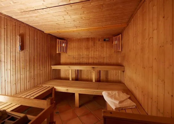 Appartement 6 Personnes, Balcon, Piscine, Aux Pieds *