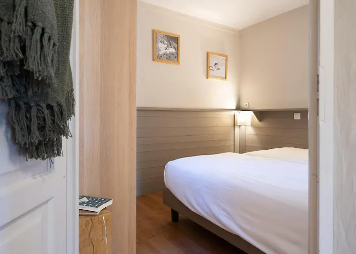 Apartman 6 Personnes, Balcon, Piscine, Aux Pieds *