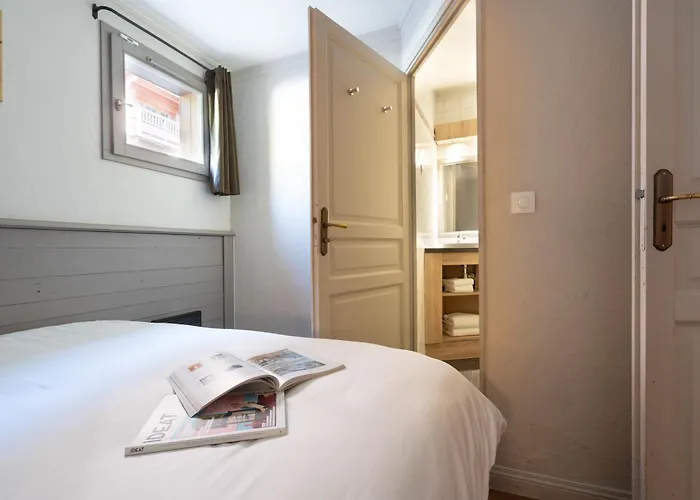 Appartement 6 Personnes, Balcon, Piscine, Aux Pieds